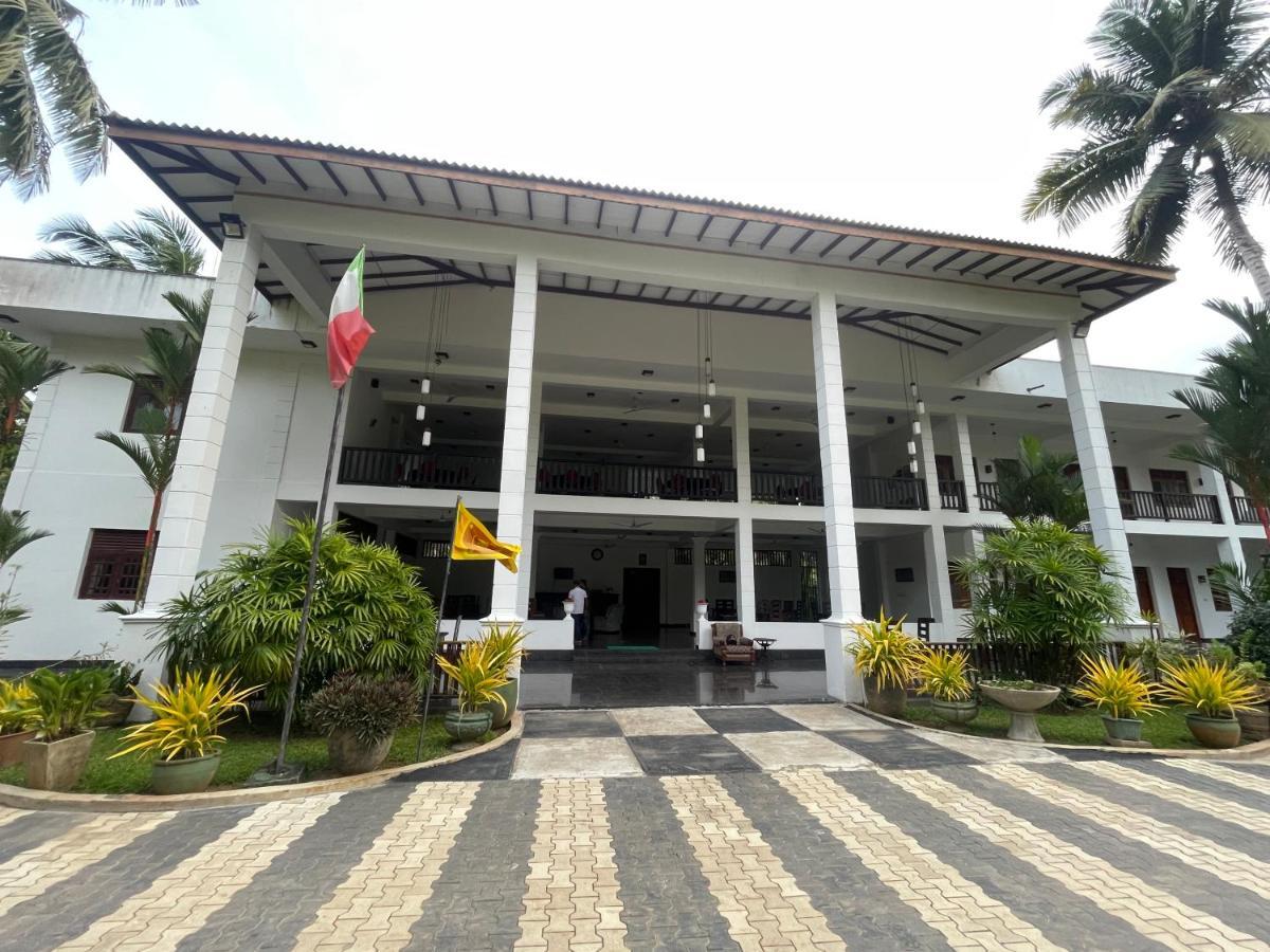 Хостел Why Not Mansion Habaraduwa Экстерьер фото